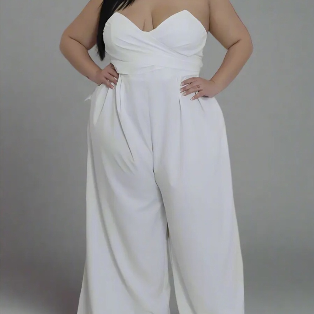 Elegant White Strapless Jumpsuit